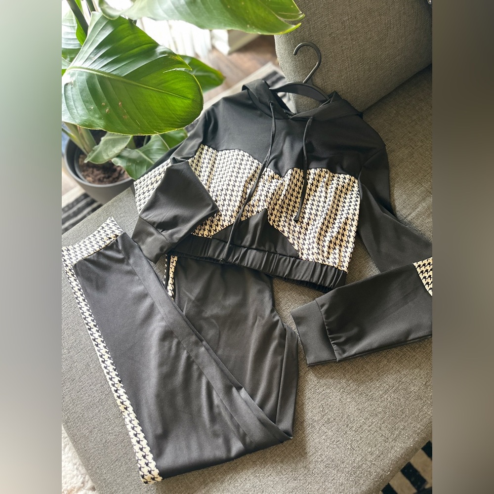 Chic Black and White Houndstooth Hoodie & Pants Matching Set